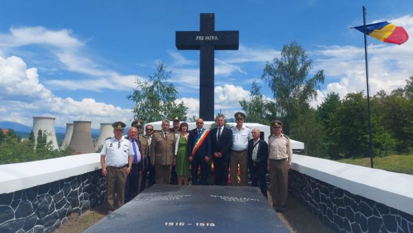 Profundă recunoștință și respect pentru Eroii Neamului, la Vulcan