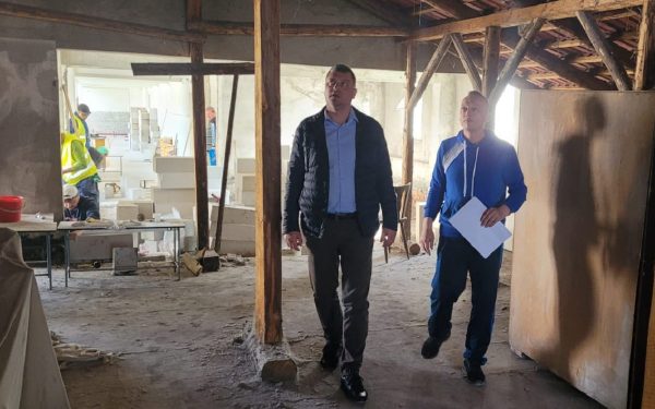 Au început lucrările de modernizare de la ”Grădinița Viitorului” din Lupeni