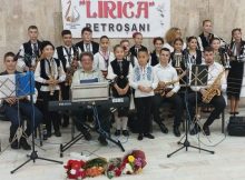”Sărut femeie, mâna ta!”, spectacol gratuit de Ziua Femeii la Petroșani