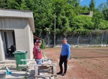 Au început lucrările la modernizarea terenului de tenis de pe str. I.L. Caragiale din Lupeni