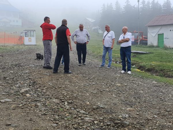 Administrația județeană acționează pentru reabilitarea de noi drumuri județene montane