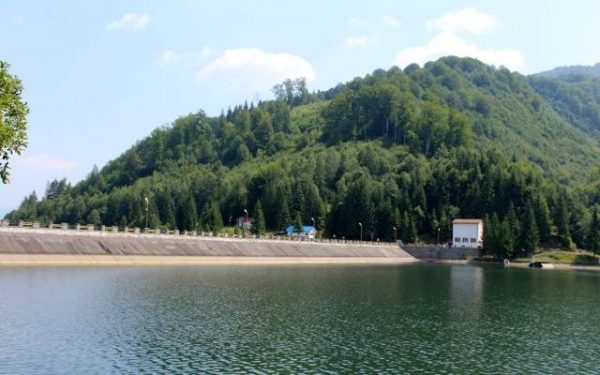 În Valea Jiului apa potabilă nu se raționalizează!