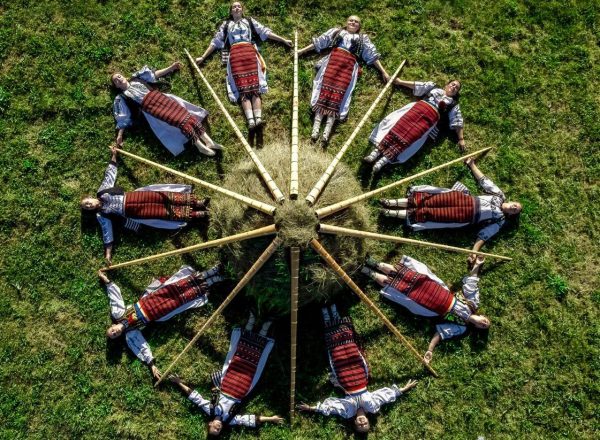 O nouă ediție a Târgului de fete de pe muntele Găina, în 16-17 iunie 2022