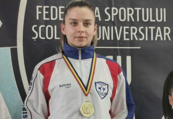 Karatista din Petroșani, Miruna Mălăuță reprezintă România la Jocurile Europene Universitare