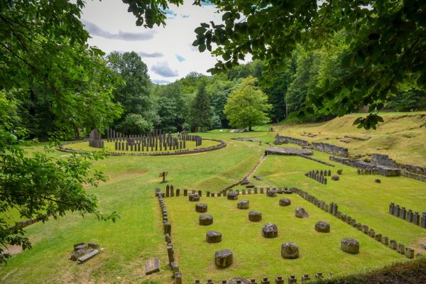 Cetatea dacică Sarmizegetusa Regia va intra în proprietatea județului Hunedoara