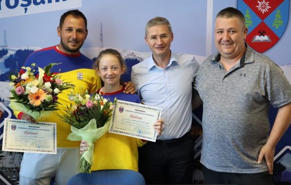 Sofia Tutunaru, campioana națională la tenis de câmp U10, premiată la Petroșani