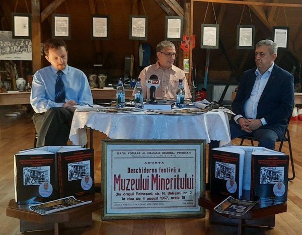 Carte-document privind „Revolta muncitorească anticomunistă Valea Jiului- Lupeni, August 1977”, lansată la Muzeul Mineritului din Petroșani