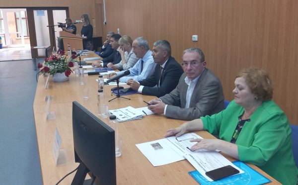 Concluziile unei noi dezbateri publice privind Legile Educației