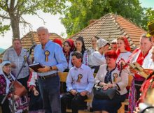 Participare record la Festivalul Pădurenilor ”Drăgan Muntean” de la Poienița Voinii