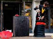 Teatrul pentru copii MiniREACTOR din Cluj-Napoca, prezintă în luna august, trei spectacole la Palatul Cultural ”Minerul” din Lupeni