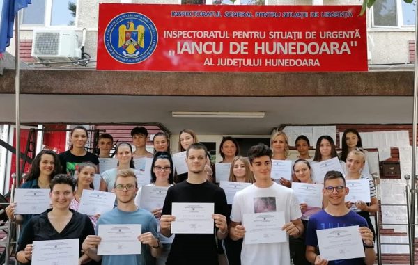O nouă serie de ”voluntari din pasiune” la ISU Hunedoara