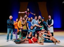 Debut de stagiune emoționant la Teatrul ”I.D. Sîrbu” din Petroșani, cu spectacolul ”D`ale Carnavalului” sub bagheta regizorului basarabean Alexandru Grecu, un tribut adus genialului dramaturg I.L. Caragiale