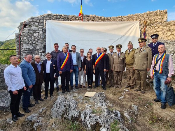 409cf4a1-7dbf-4ec6-8003-ed57581ca1b5 Repunerea în valoare a Turnului Cetate din Crivadia, tema primului Festival istoric de la Bănița
