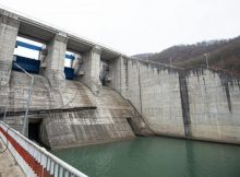 Riscurile determinate de oprirea lucrărilor la barajul de la Mihăileni, în dezbaterea CJSU Hunedoara