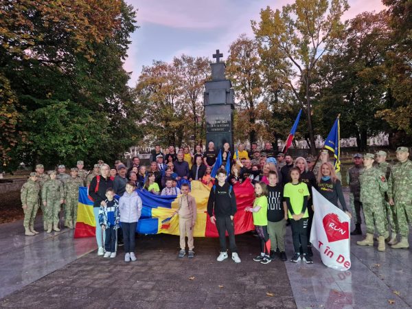 Voluntarii din Valea Jiului au predat la Deva, ”Ștafeta Invictus”