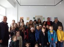 ”Începuturi” – vernisaj al elevilor de la cercul de desen al Clubului Copiilor Valea Jiului