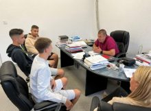 Elevii Liceului Tehnologic ”Retezat” din Uricani se pregătesc pentru Balul Bobocilor