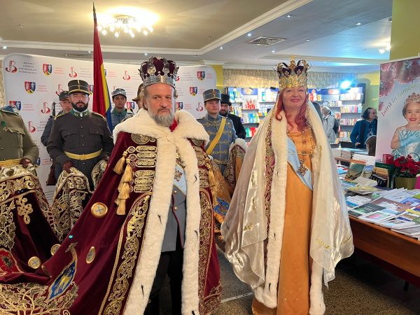 La Deva s-a deschis oficial cea de-a XXI-a ediție a Salonului Hunedorean al Cărții