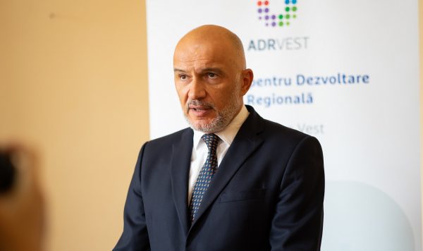 Inițiativă unică în România: oamenii pot învăța cum să implementeze cu succes proiecte europene, cu ajutorul unei serii de tutoriale video