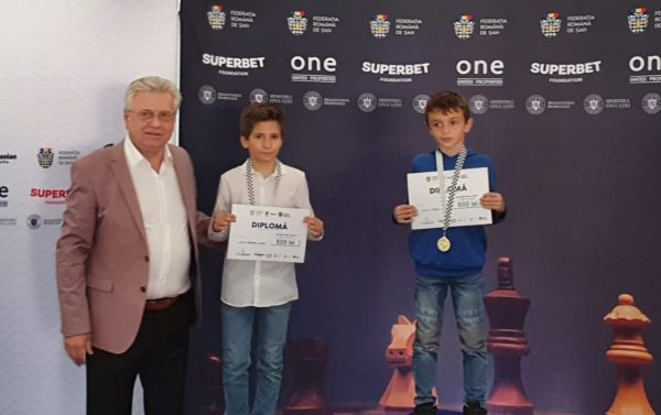 Județul Hunedoara a intrat cu succes pe harta competițiilor internaționale de șah. Au fost desemnați câștigătorii Grand Prix România de la Geoagiu Băi