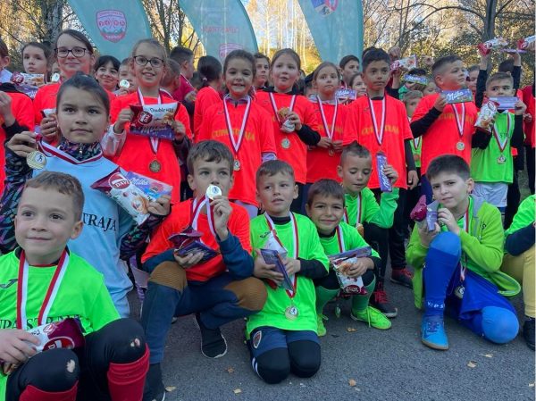 Copiii din Lupeni au demonstrat că sportul e cu adevărat o alternativă pentru sănătate