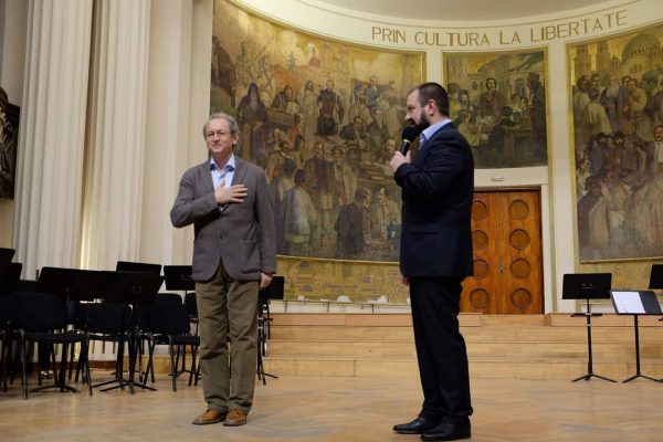 ”Să fii român!”, un spectacol cu Dan Puric, de Ziua Națională, la Uricani