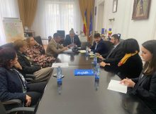 Criza refugiaţilor din Ucraina, temă de dialog la Prefectura Hunedoara, cu delegația Înaltului Comisariat ONU pentru Refugiați în România