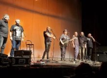 Emoții de toamnă pe Barikada de folk la Petroșani, cu poezie, muzică și artiști excepționali