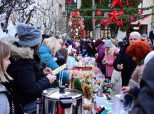 Bucurie fără margini în ”Atelierul lui Moș Crăciun” de la Biblioteca județeană ”Ovid Densușianu” din Deva