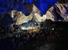 Impresionant concert de colinde în ”Catedrala” de la Peștera Bolii