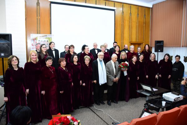 Armoniile unei vieți descrise în volumul monografic „Lungile cărări înspre SARGEȚIA”, alcătuit de muzicologul prof. univ. dr. Dumitru Jompan