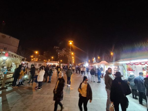 Petroșaniul va avea, din 15 decembrie, ”Târg de Crăciun”