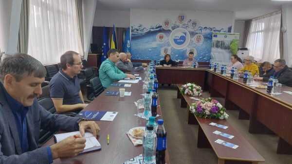 Lucrările privind modernizarea rețelelor de apă și canalizare din Aninoasa s-au încheiat cu succes