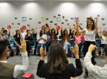 Programul de orientare în carieră care ajută tinerii să fie pregătiți pentru angajare
