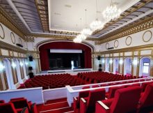 Spectacol la dublu cu ocazia redeschiderii Casei de Cultură de la Hunedoara