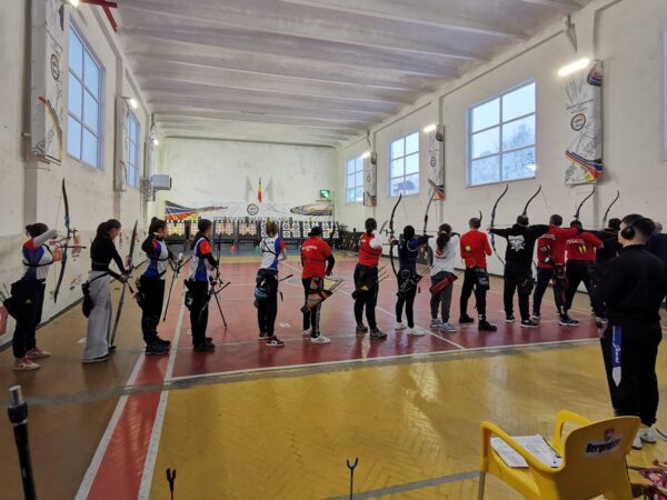 Debut de an competițional direct la țintă pentru arcașii din Valea Jiului