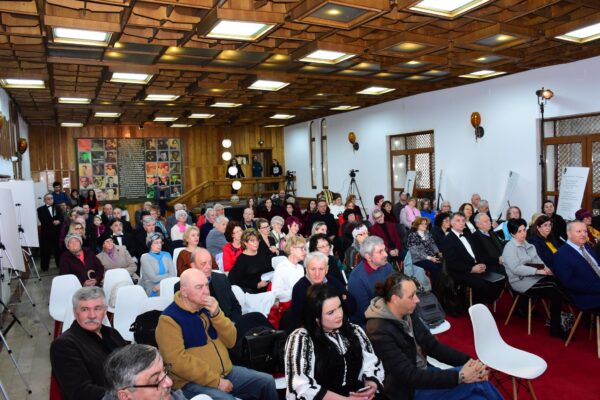 Emoționantă seară de poezie și muzică la Petroșani, cu ”Dor și drag de Dragobete”