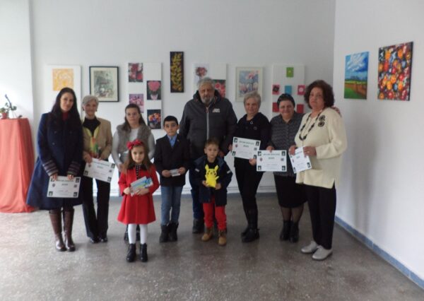 ”Mărțișor”, expoziție de primăvară la Galeria de artă ”Iosif Tellmann” din municipiul Lupeni