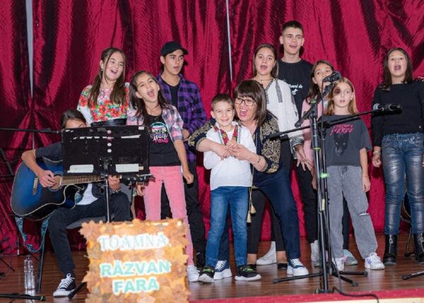 Ileana Berki pregătește, la Vulcan, un concert cu ”Glasuri de argint pentru mama”