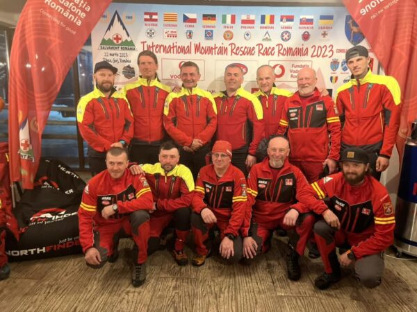 Salvamont Hunedoara – cea mai bună echipă de salvatori montani la concursul Internațional Montan Rescue de la Rânca