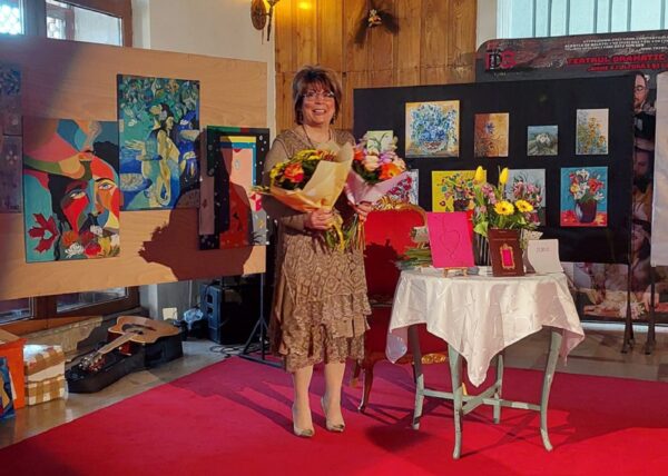 Carmen Pinte și dubla emoție a confirmării pe tărâmul artei lirice și artei plastice