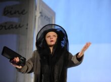 TNRS dăruiește spectacolul „Felii” de Ziua Mondială a Teatrului pe Scena Digitală