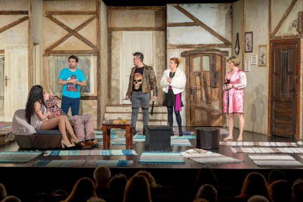 Reprezentațiile lunii aprilie la Teatrul Național ”Radu Stanca” din Sibiu