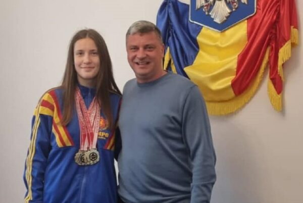 Consiliul local Lupeni sprijină participarea sportivei Timeea Ștefănescu la Campionatul Mondial de Kempo din Portugalia