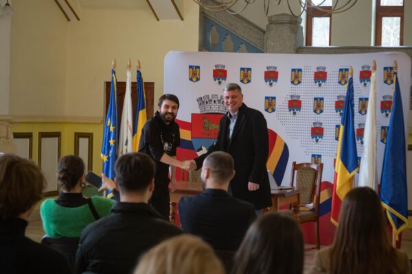 Concurs de arhitectură pentru reabilitarea unei clădiri istorice din municipiul Lupeni