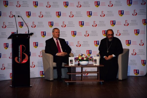 Hunedoreni într-o întâlnire de suflet, la zi de sărbătoare, cu Părintele Constantin Nicula