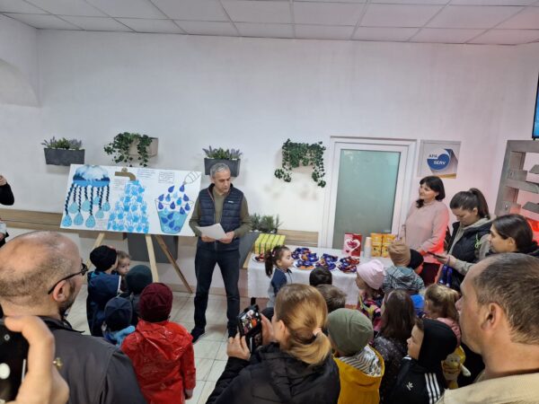 Mesaje de mulțumire din suflete de copii pentru colectivul Apa Serv Valea Jiului