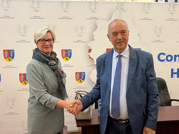 Județul Hunedoara este primul din Transilvania la contractarea proiectelor cu finanțare europeană prin Planul Național de Redresare și Reziliență