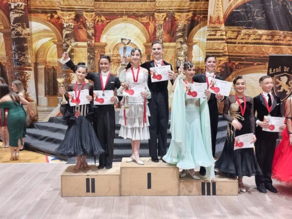 Noi succese pentru tinerii dansatori de la CSM Deva