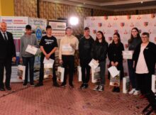 Liceul Tehnologic ”Retezat” din Uricani distins cu Premiul Special al Juriului, la concursul județean de cultură generală ”Citești și câștigi!”